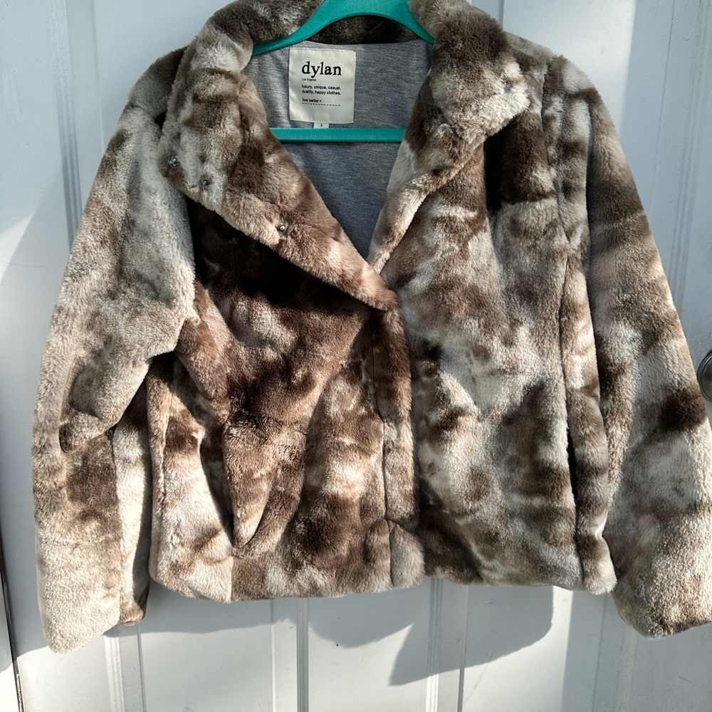 Faux fur jacket by Dylan Los Angeles size small